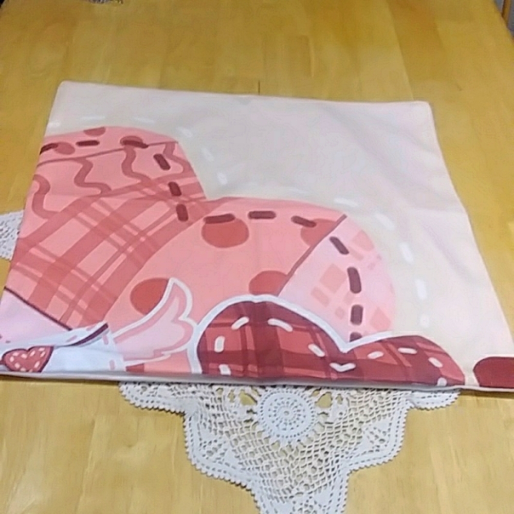Hearts pillow cover